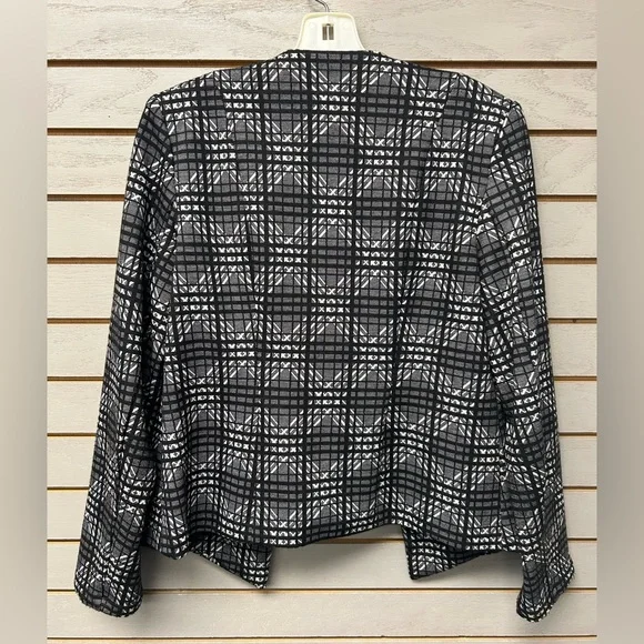 Chadwicks Black and White Plaid Blazer - Picture 7 of 8